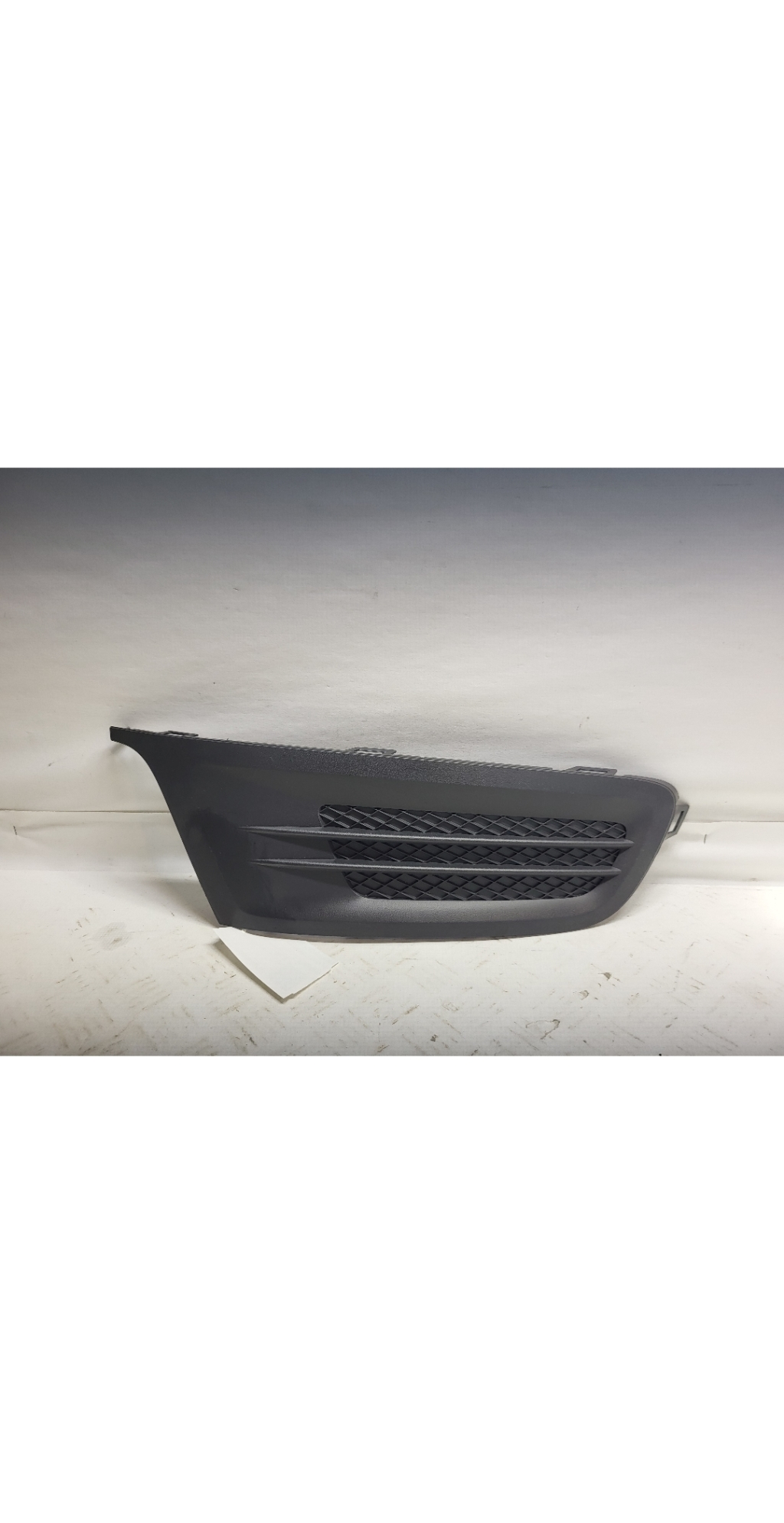 Volkswagen Polo V (2009–2017) Nebelscheinwerferabdeckung vorne 6R0853666-J Volkswagen Polo V (2009–2017) Nebelscheinwerferabdeckung vorne 6R0853666-J