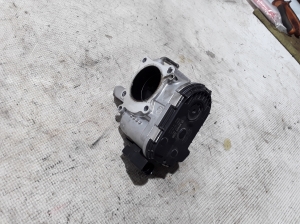  Accelerator valve 