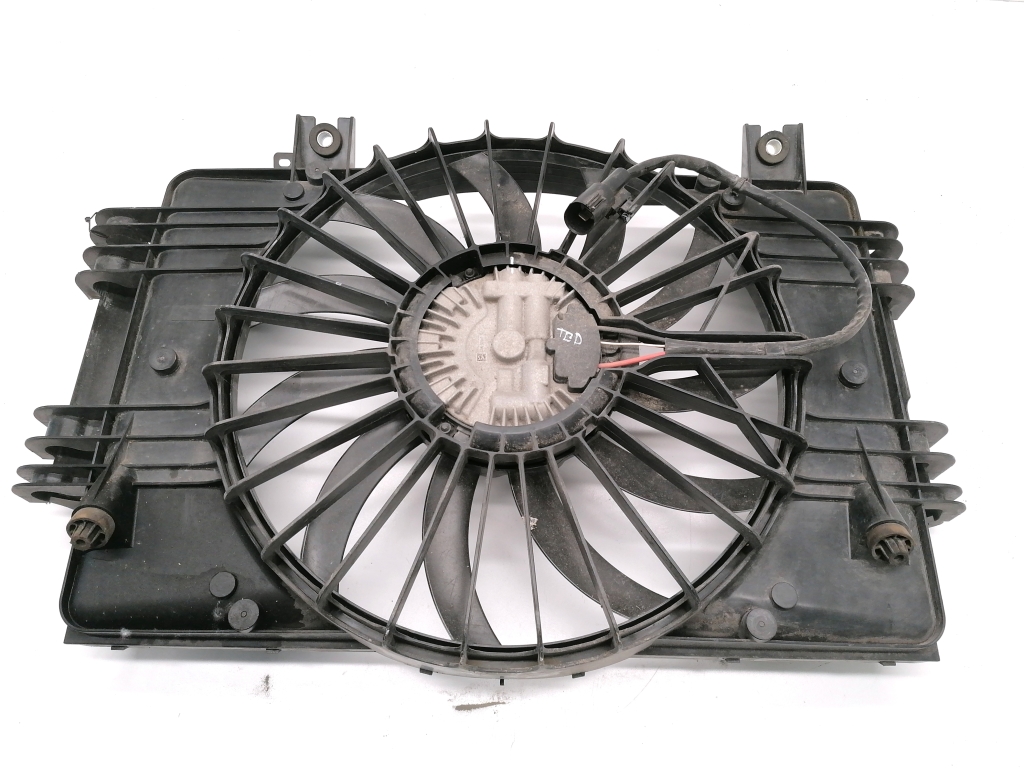 Tesla Model X X (2015–2026) Dzesēšanas ventilators un tā daļas 1031401-00-G Tesla Model X X (2015–2026) Dzesēšanas ventilators un tā daļas 1031401-00-G