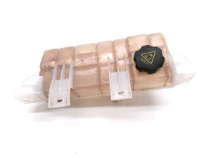 Coolant reservoir - 1036124-00-D