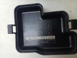 TOYOTA Previa (2000–2006) Kaitsmeploki hoidik kapoti all 8266228020 - 3