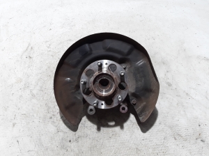   Rear wheel hub  - 52720-G2000 