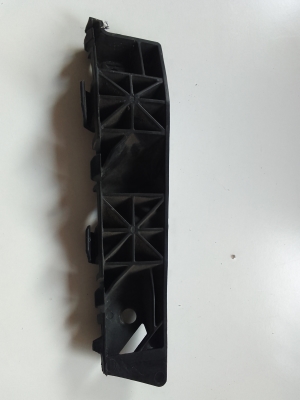 Kia Sportage (2016–2021) Front bumper bracket 86513F1000 - 2