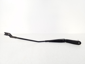  Windshield wiper blade 