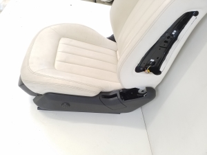 Mercedes Benz CLS-Class 218 (2011–2018) Vordersitz und seine Teile - 4