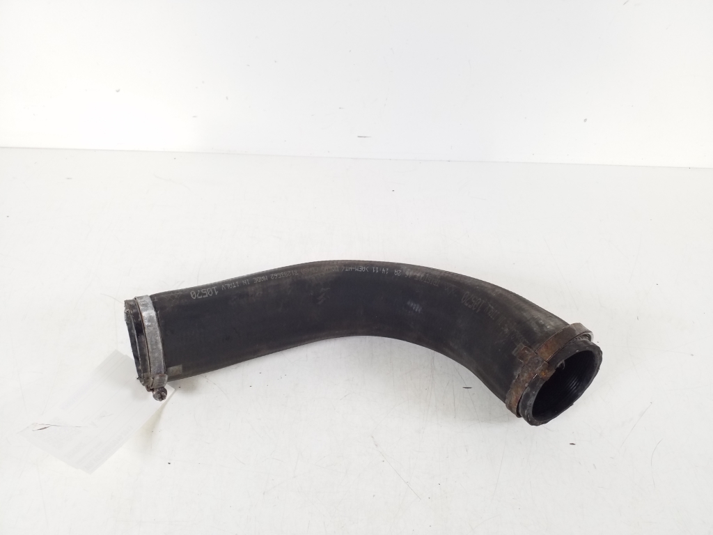 VOLVO V60 1 generation (2010-2020) Right Side Intercooler Hose 31293562 20659118