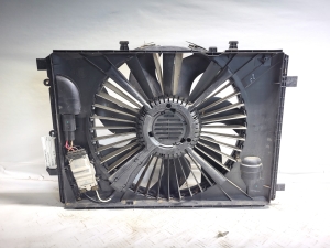 Mercedes Benz C-Class 204 (2007–2014) Dzesēšanas ventilators un tā daļas A2045000755 - 2