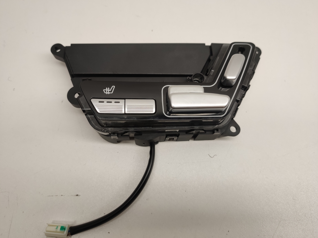 Mercedes Benz S-Class 221 (2005–2013) Front seat control switch A2218708558 Mercedes Benz S-Class 221 (2005–2013) Front seat control switch A2218708558