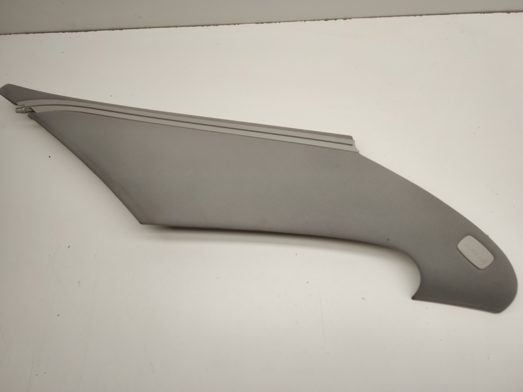 Mercedes Benz S-Class 221 (2005–2013) Tagumise toe sisekujundus Mercedes Benz S-Class 221 (2005–2013) Tagumise toe sisekujundus