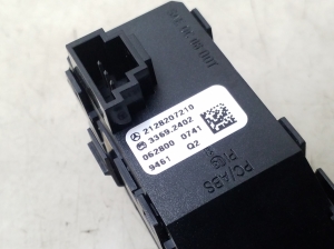 Mercedes Benz E-Class W207 (2009–2017) Hazard light switch A2128207210 - 2
