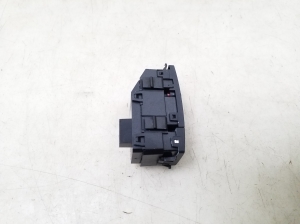 Mercedes Benz E-Class W207 (2009–2017) Hazard light switch A2128207210 - 5