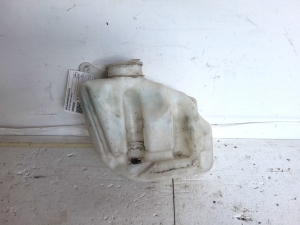 Scheibenwaschbehälter vorne - A6398690220