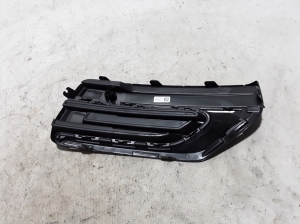  Front bumper lower grille 