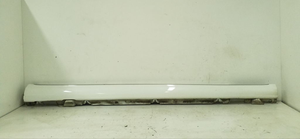 MERCEDES-BENZ C-Class W205/S205/C205 (2014-2023) Right Side Plastic Sideskirt Cover A2056907202, A2056980454 24982534