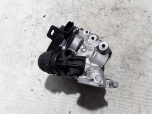  EGR valve 