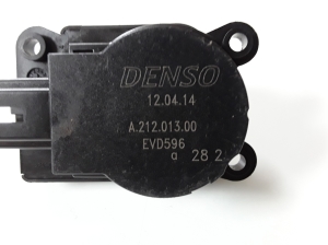 Citroen C4 Picasso (2013–2018) Salongi puhuri mootor A21201300 - 2