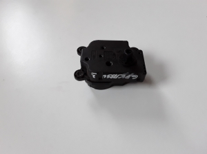 Citroen C4 Picasso (2013–2018) Salongi puhuri mootor A21201300 - 3