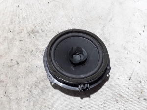   Front door speaker 