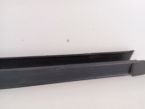 Ford Ranger (2006–2011) Front door inner window molding - 2