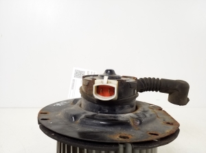  Cabin shoulder motor 