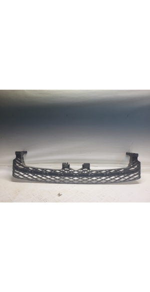 Front bumper bracket - 3AA807571