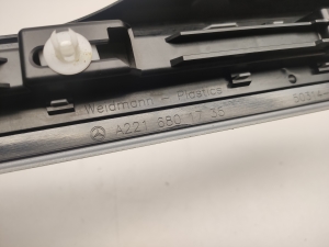 Mercedes Benz S-Class 221 (2005–2013) Inner sill trim A2216801735 - 4