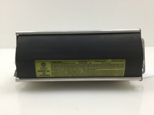 Kaassõitja turvapadi armatuurlauas - 1J0880204B
