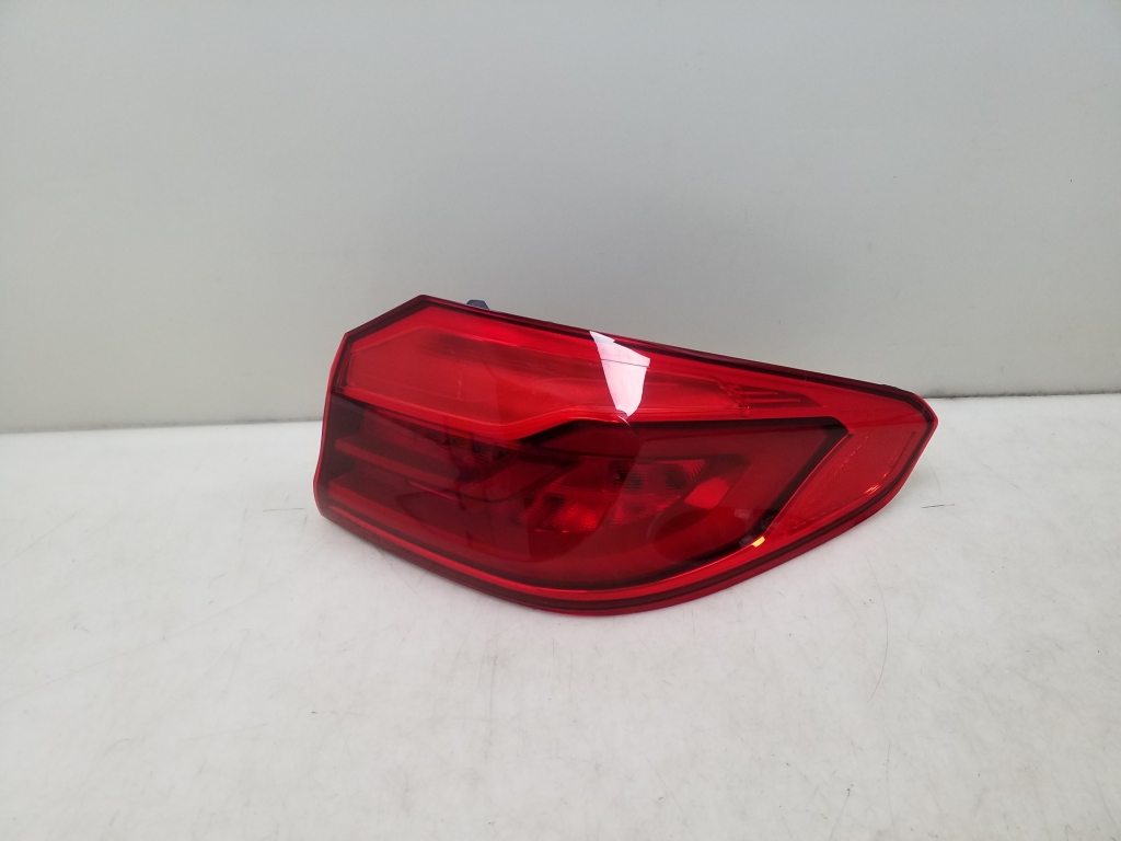 BMW 5 Series G30/G31 (2016-2023) Rear Right Taillight Lamp 7376464 24984634