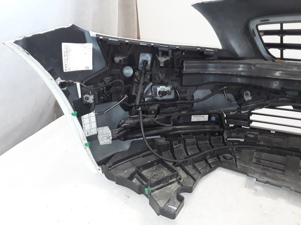 VOLVO V40 2 generation (2012-2020) Priekinis bamperis(buferis) 31283732 21076061