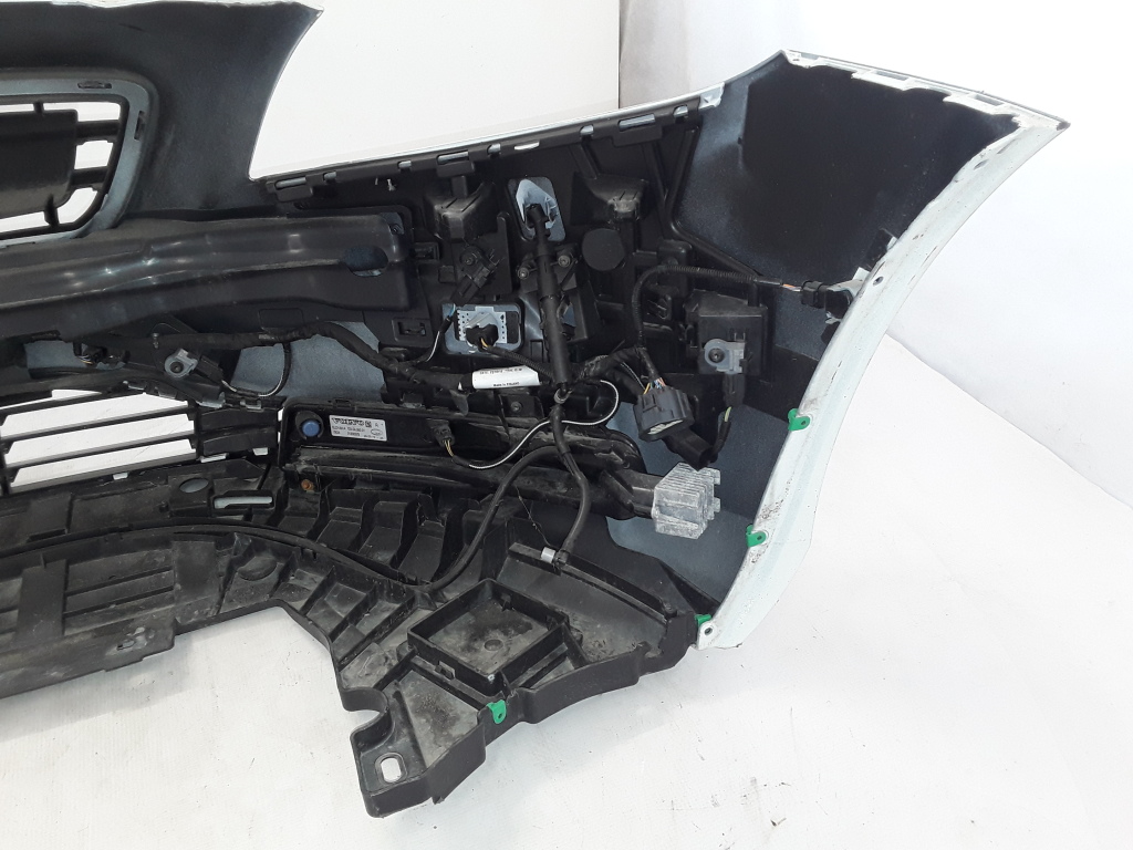 VOLVO V40 2 generation (2012-2020) Priekinis bamperis(buferis) 31283732 21076061