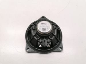 Tesla Model Y Y (2020–2026) Speaker 1079742-00-A - 2