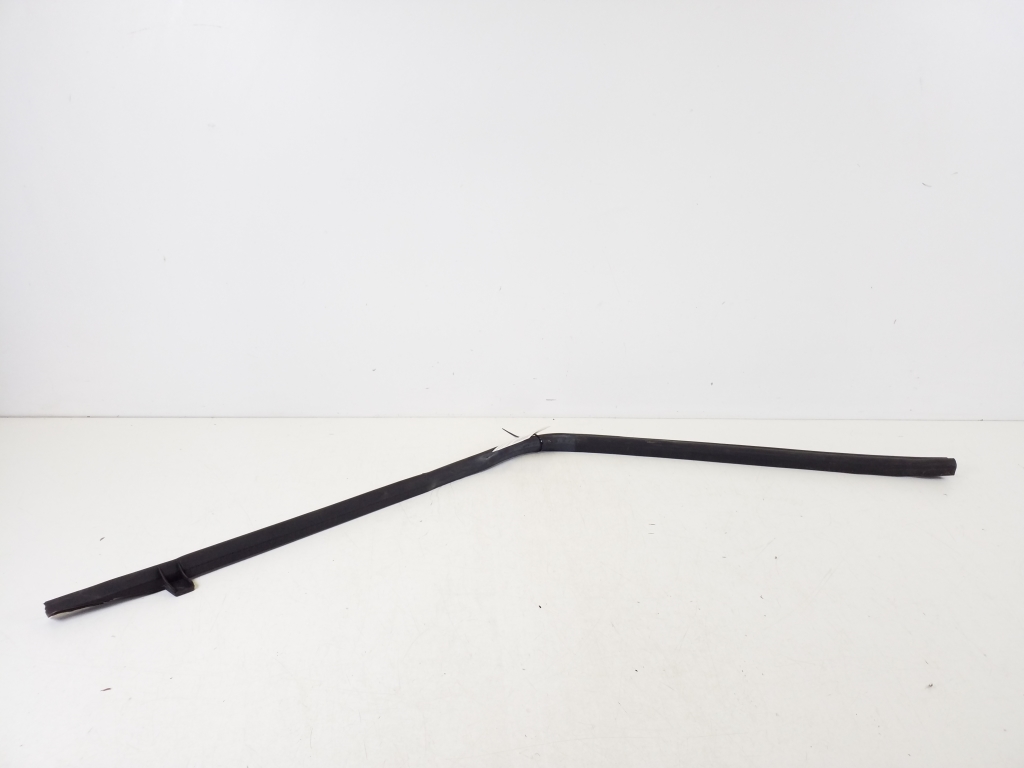Ford Ranger (2006–2011) Sonstiges Teil der Vordertür 8L5Z1051223A Ford Ranger (2006–2011) Sonstiges Teil der Vordertür 8L5Z1051223A
