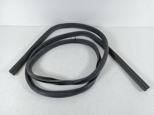 Ford Ranger (2006–2011) Front door rubber seal 8L5Z1020708A - 2