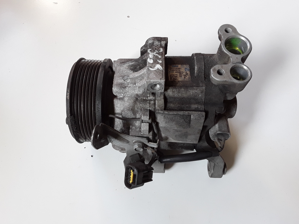Used Subaru Forester Air conditioner compressor 7311SC001