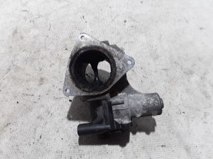  EGR valve 