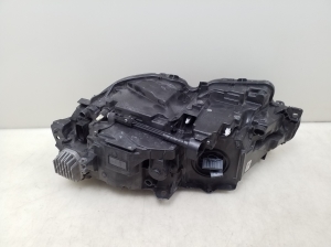 VOLVO V90 (2016–2026) Headlight 31655929 - 4
