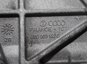 Volkswagen Transporter T5 (2003–2015) Lichtmaschinenhalter 070903143C - 3