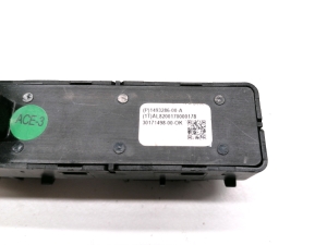 Tesla Model Y Y (2020–2026) Other switch 1493286-00-A - 2