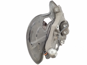 Mercedes Benz E-Class W207 (2009–2017) Radnabe Vorderrad A2043320101 - 3