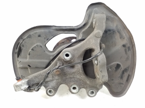 Mercedes Benz E-Class W207 (2009–2017) Radnabe Vorderrad A2043320101 - 4
