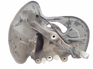 Mercedes Benz E-Class W207 (2009–2017) Radnabe Vorderrad A2043320201 - 4