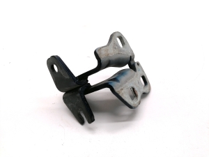 Tesla Model 3 3 (2016–2024) Front door lower hinge 1101036-00-F - 3