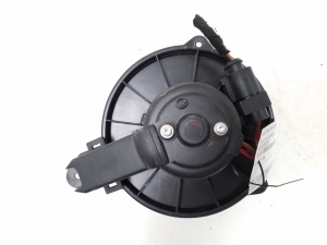AUDI A6 C5 (1997–2005) Heizungsgebläsemotor 4B2820021C - 2