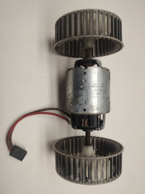 Mercedes Benz S-Class 221 (2005–2013) Salongi puhuri mootor A2218202714 - 3