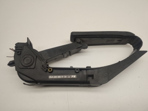 Mercedes Benz S-Class 221 (2005–2013) Gaasipedaal A2203000104 - 3