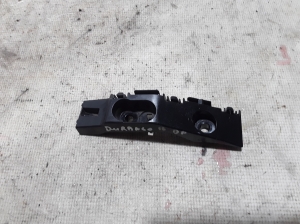  Front bumper bracket 