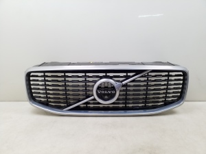  Front grille 