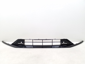   Front bumper lower grille 