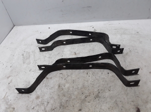 Dodge Durango (2010–2026) Support de réservoir de carburant 4726070AB - 2