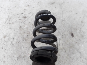  Rear spring 